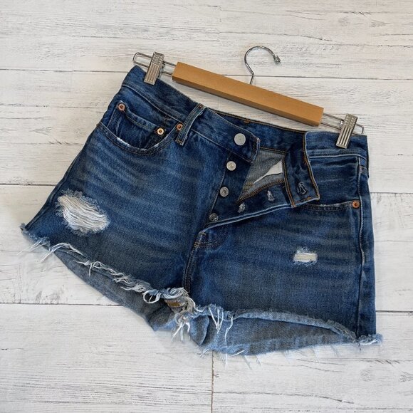 Levis Shorts Womens Size W27 501 Button Fly Medium Wash Revolve Cut Off American - Picture 1 of 16